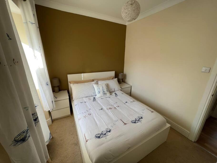 Fantastic 3 Bedroom Holiday Home Millport Kültér fotó