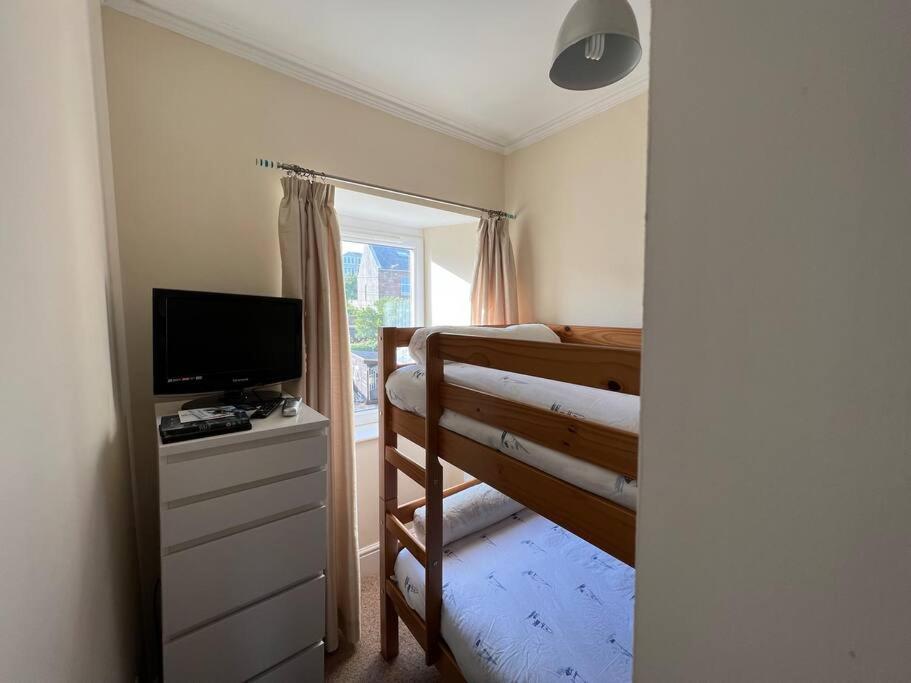 Fantastic 3 Bedroom Holiday Home Millport Kültér fotó