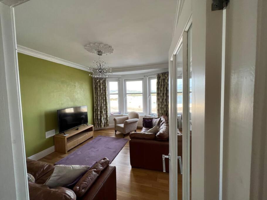 Fantastic 3 Bedroom Holiday Home Millport Kültér fotó